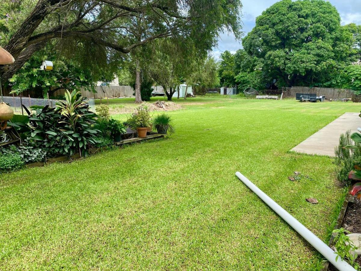 Ferienwohnung Tranquil Retreat Meets City Convenience In Railway Estate Townsville Exterior foto